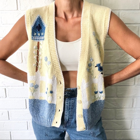 Koret Sweaters - Embroidered knit granny sleeveless sweater vest M